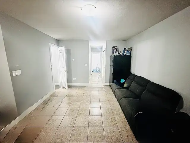 2 Bedroom Basement Suite for Rent – Clayton Heights, Surrey - Photo 3