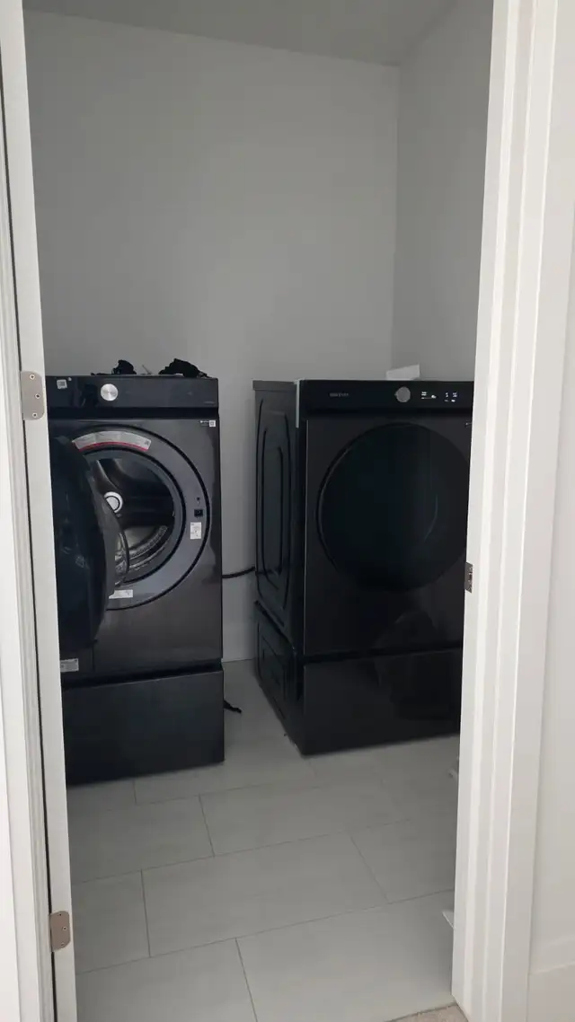 4BR Detached Home for Rent in North Pickering - Photo 7