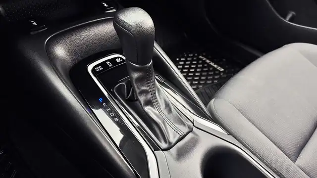 2024 Toyota Corolla LE - Backup Cam, Satellite Radio, Rear Defro - Photo 12