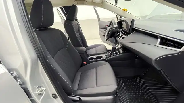 2024 Toyota Corolla LE - Backup Cam, Satellite Radio, Rear Defro - Photo 23