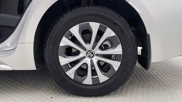 2024 Toyota Corolla LE - Backup Cam, Satellite Radio, Rear Defro - Photo 32