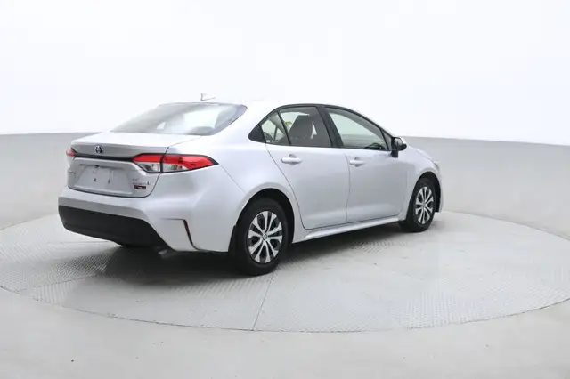 2024 Toyota Corolla LE - Backup Cam, Satellite Radio, Rear Defro - Photo 41