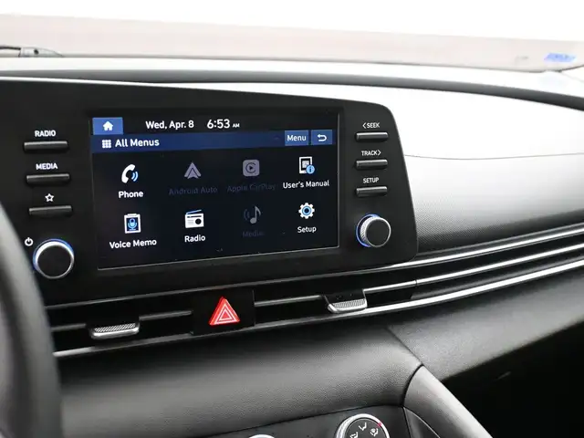 2022 Hyundai Elantra Preferred Heated Seats/Wheel, Apple/Android - Photo 6