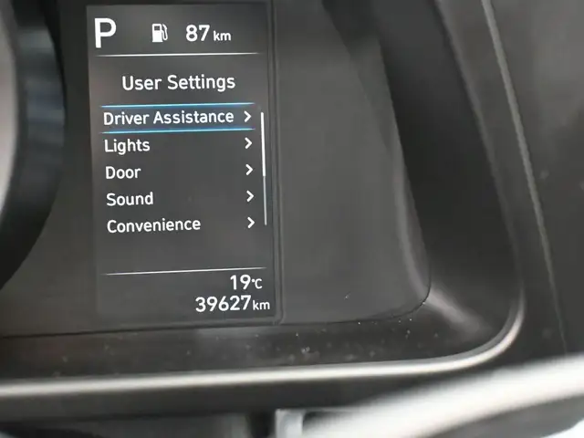 2022 Hyundai Elantra Preferred Heated Seats/Wheel, Apple/Android - Photo 8