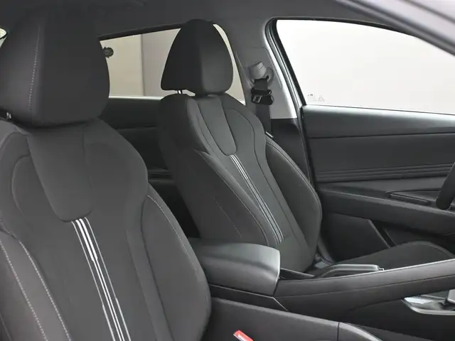 2022 Hyundai Elantra Preferred Heated Seats/Wheel, Apple/Android - Photo 23