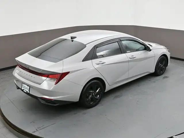 2022 Hyundai Elantra Preferred Heated Seats/Wheel, Apple/Android - Photo 37