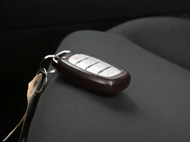 2017 Hyundai Sonata GLS Heated Seats, Sunroof, Low KMS!!, Fully - Photo 5