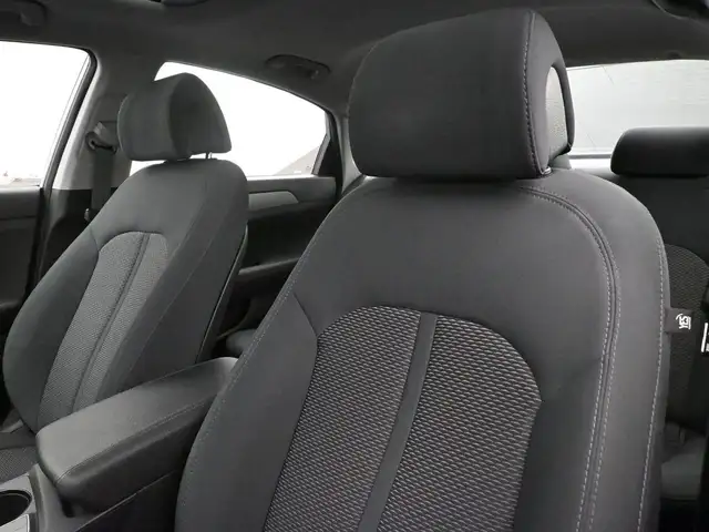 2017 Hyundai Sonata GLS Heated Seats, Sunroof, Low KMS!!, Fully - Photo 7