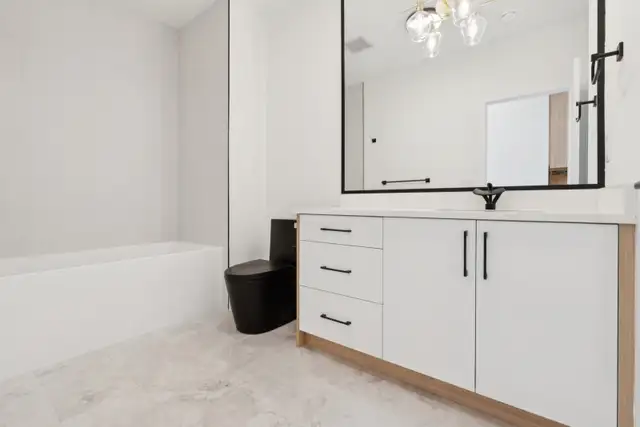 3 Bdrm, 2 Bath NEW BUILD Basement Suite - Photo 6