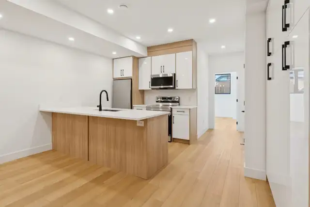 3 Bdrm, 2 Bath NEW BUILD Basement Suite - Photo 9