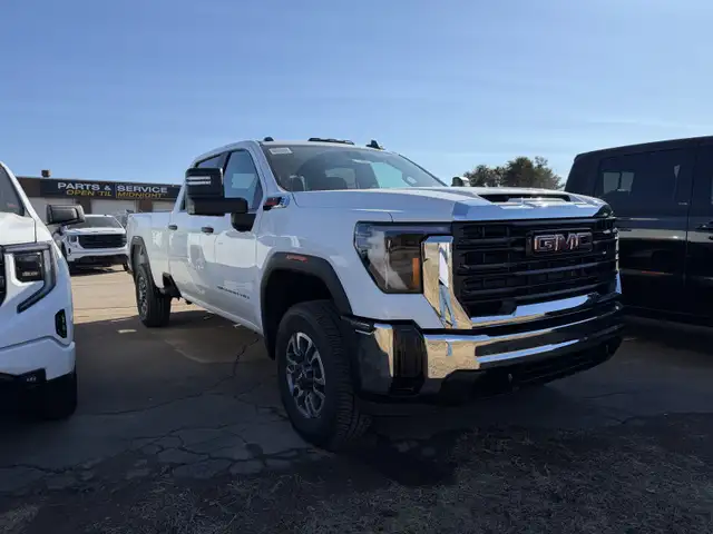 2026 GMC Sierra 3500HD Pro - $669 B/W - Photo 2
