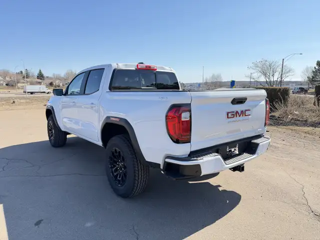 2026 GMC Canyon Elevation - Premium Package - $420 B/W - Photo 4