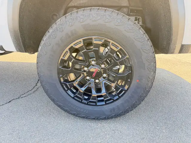 2026 GMC Canyon Elevation - Premium Package - $420 B/W - Photo 5