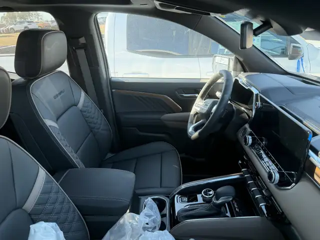 2026 GMC Canyon Denali - Leather Seats - Sunroof - $480 B/W - Photo 6