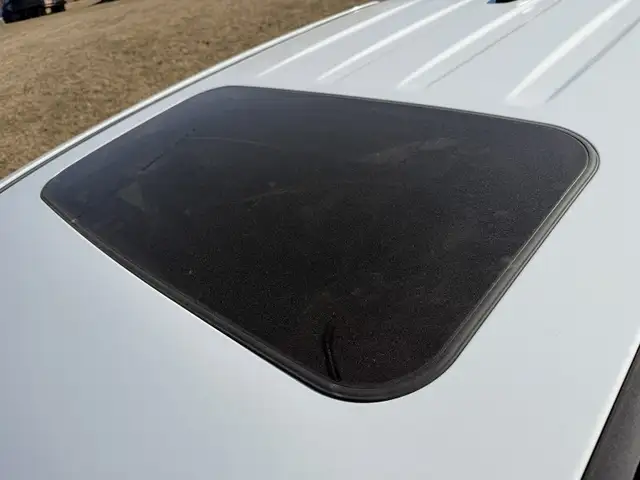 2026 GMC Canyon Denali - Leather Seats - Sunroof - $480 B/W - Photo 7