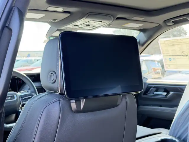 2026 GMC Yukon XL Elevation - Premium Package - $768 B/W - Photo 14