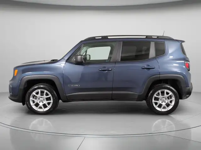 2023 Jeep Renegade North 4x4 | Low Mileage | Heated Seats - Photo 8