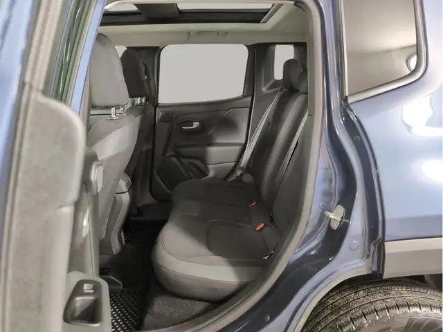 2023 Jeep Renegade North 4x4 | Low Mileage | Heated Seats - Photo 13