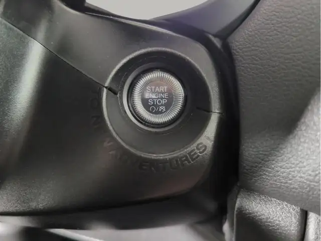 2023 Jeep Renegade North 4x4 | Low Mileage | Heated Seats - Photo 20