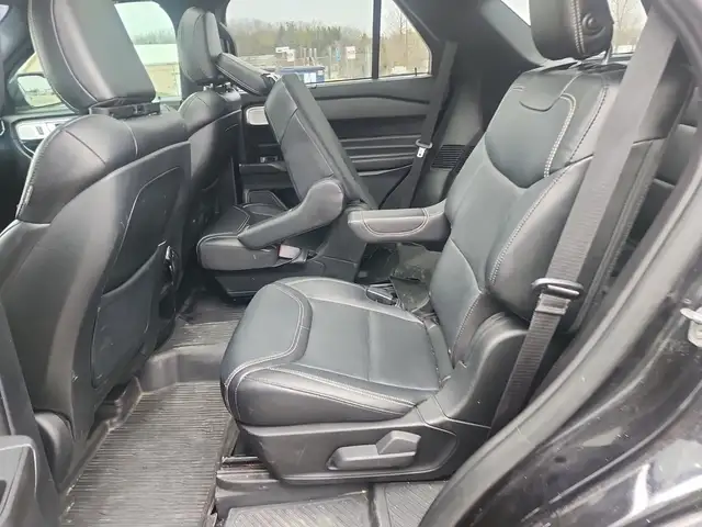 2020 Ford Explorer No Accident l ST l AWD l 400HP l Ford Perf Pk - Photo 11