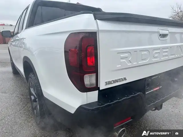 2025 Honda Ridgeline Sport - Photo 15
