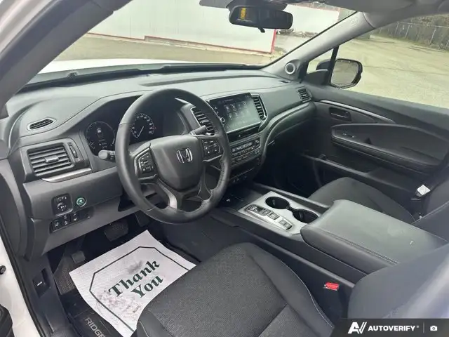 2025 Honda Ridgeline Sport - Photo 17