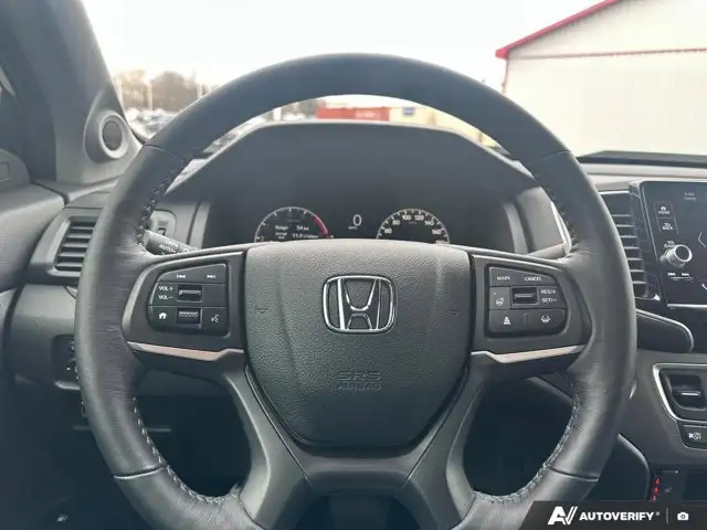 2025 Honda Ridgeline Sport - Photo 18