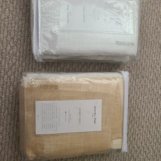 New Grommet 2 panels Size 40'×108