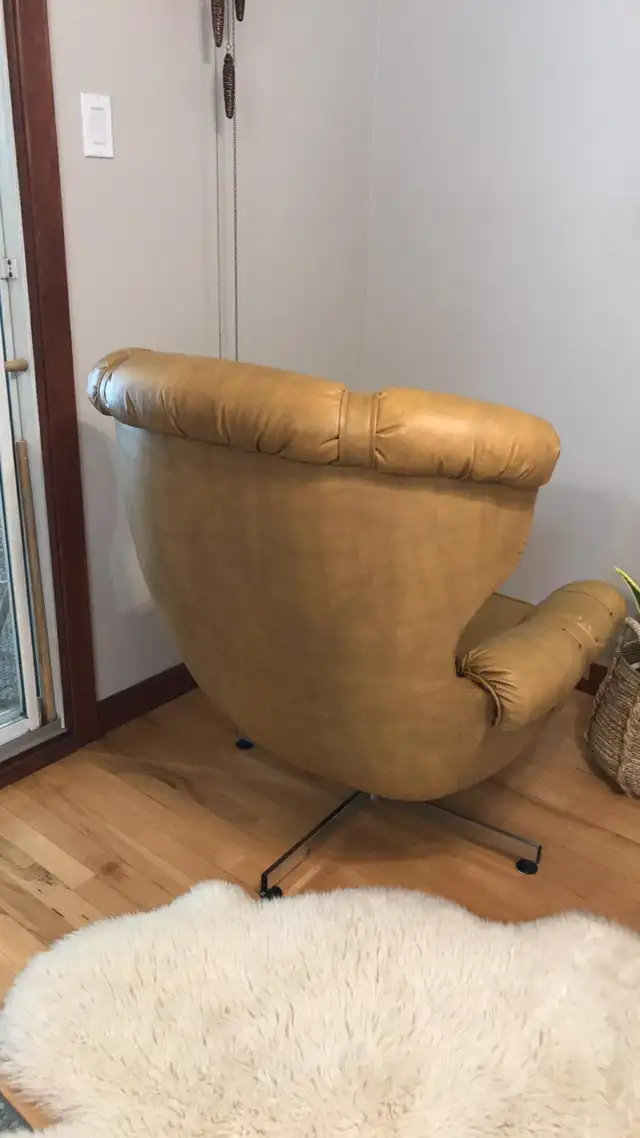 Mid century. TEAK TECK Table d'appoint / Fauteuil pivotant vinta - Photo 4