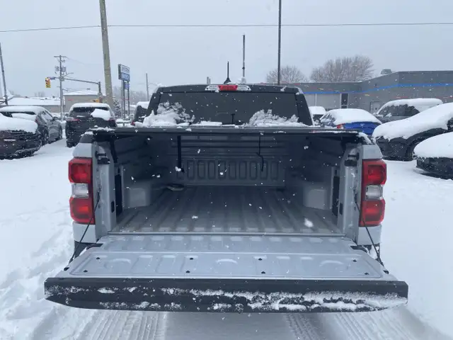 2025 Ford Maverick XLT - Photo 11