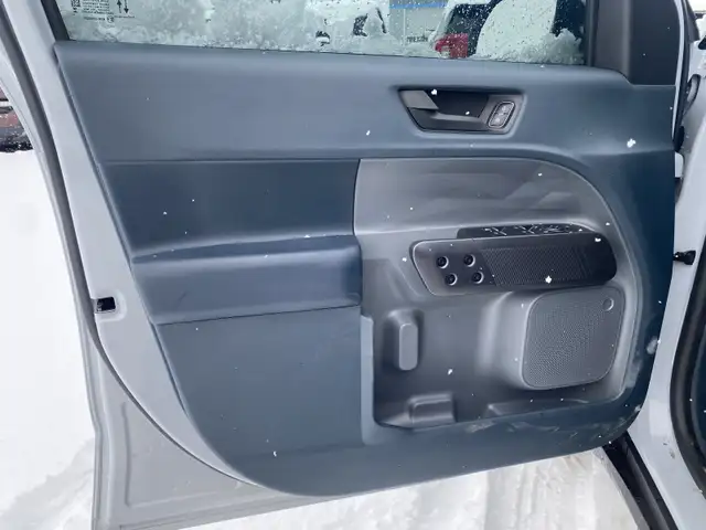 2025 Ford Maverick XLT - Photo 15