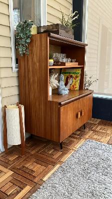 Mid century. TEAK TECK. Lampe / Crédence, buffet disque vinyle,