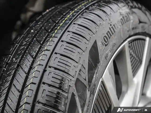 2026 Cadillac OPTIQ Luxury - Photo 7