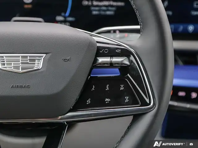 2026 Cadillac OPTIQ Luxury - Photo 18