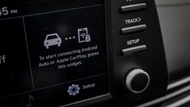 2022 Hyundai Elantra Preferred IVT | Heated Steering Wheel - Photo 19