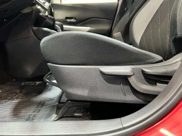 2020 Nissan Kicks - Photo 13