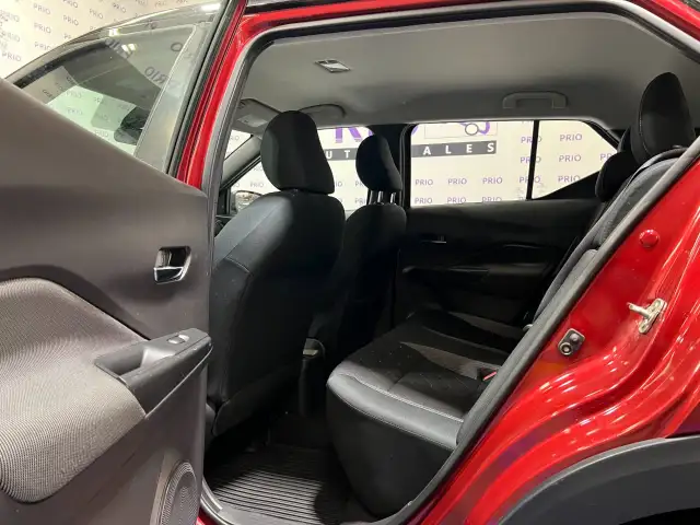2020 Nissan Kicks - Photo 16