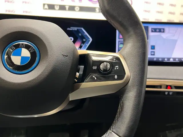 2024 BMW iX - Photo 23