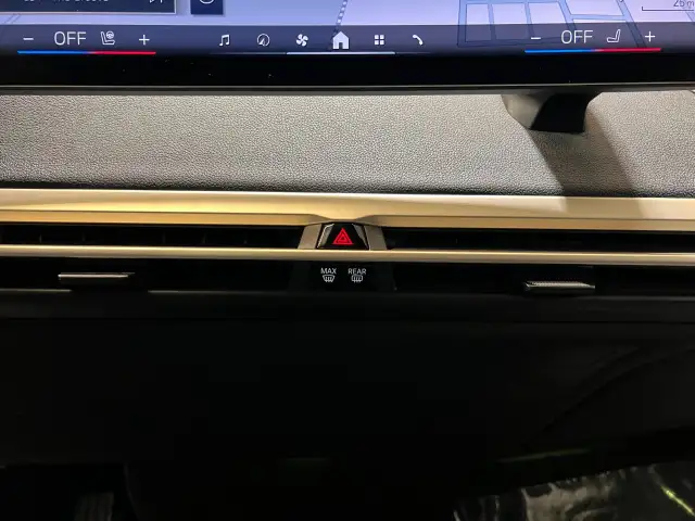 2024 BMW iX - Photo 27