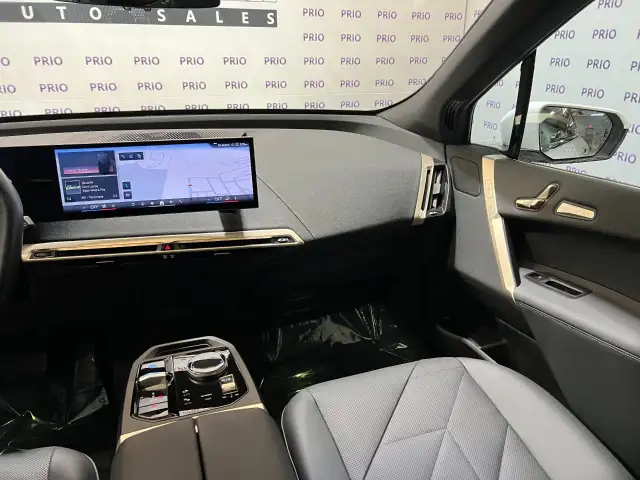 2024 BMW iX - Photo 30