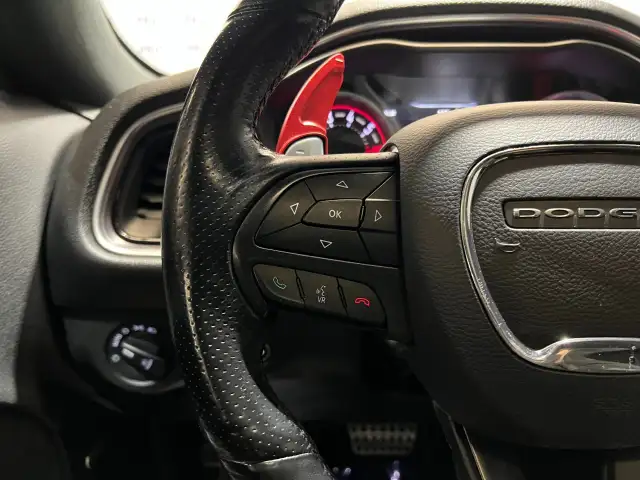 2016 Dodge Challenger - Photo 26