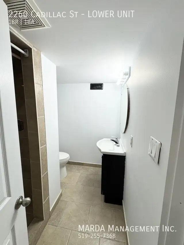 NEWLY RENOVATED 1 BED/1 BATH LOWER UNIT EAST   20% OF UTILITIES - Photo 14