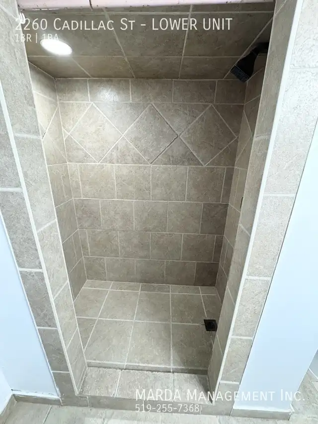 NEWLY RENOVATED 1 BED/1 BATH LOWER UNIT EAST   20% OF UTILITIES - Photo 15