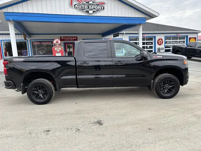 2024 Chevrolet Silverado 1500 Trail Boss - Photo 2