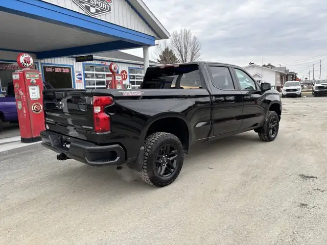 2024 Chevrolet Silverado 1500 Trail Boss - Photo 3