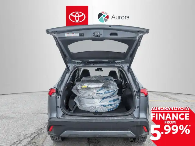 2022 Toyota Corolla Cross XLE - Photo 8