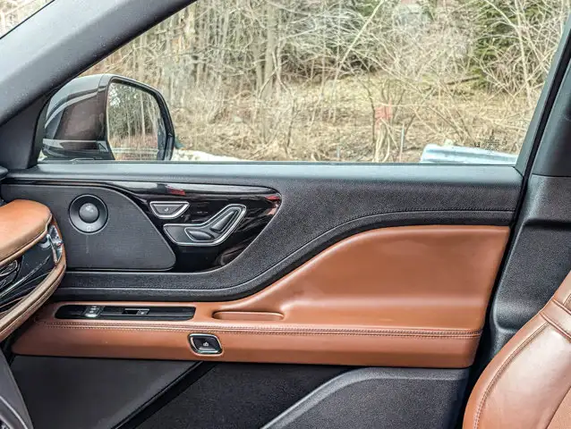 2022 Lincoln Aviator Reserve- 200a - 360 Camera - Photo 27