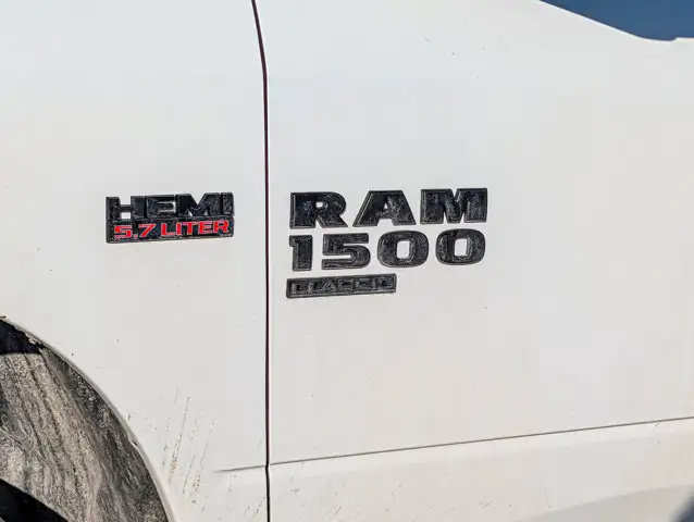 2021 Ram 1500 Classic Express- 5.7L V8 Engine - Heated Mirrors - Photo 7