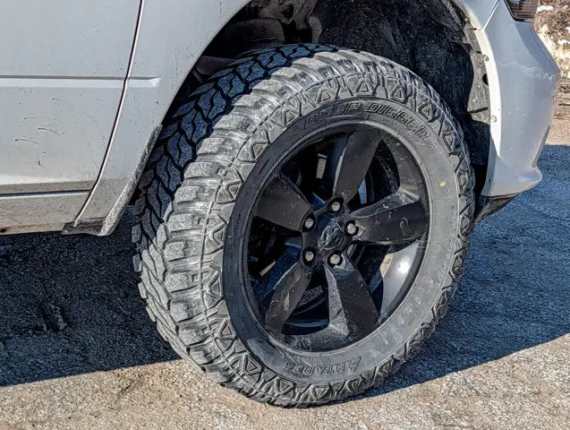 2021 Ram 1500 Classic Express- 5.7L V8 Engine - Heated Mirrors - Photo 11