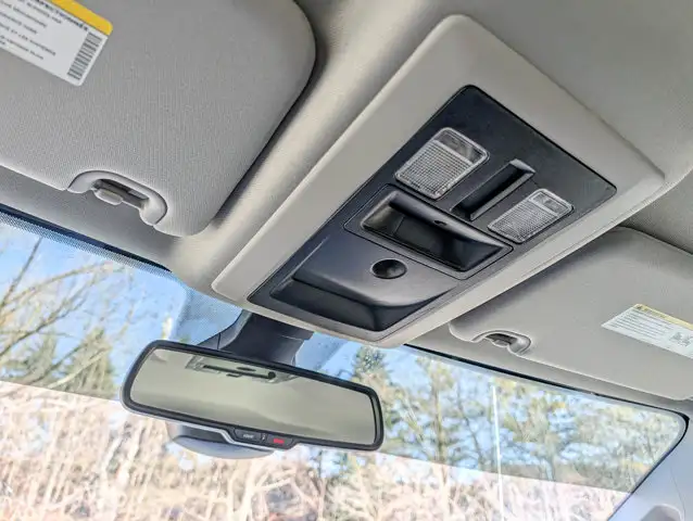 2021 Ram 1500 Classic Express- 5.7L V8 Engine - Heated Mirrors - Photo 23